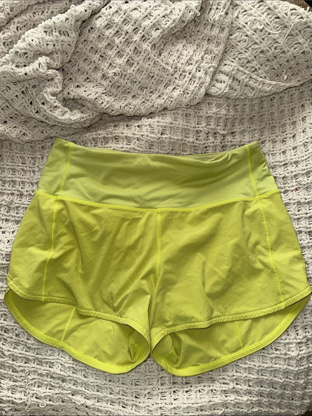 Lululemon Women’s Shorts in Neon Lime size 6